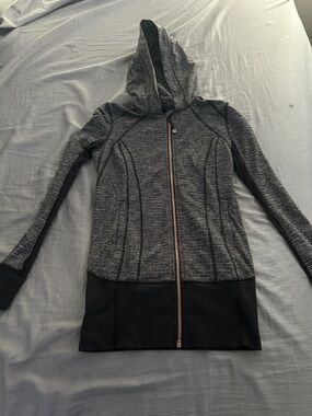 lululemon athletica Black and Heathered Gray Hooded Muscle Tee Jacket
